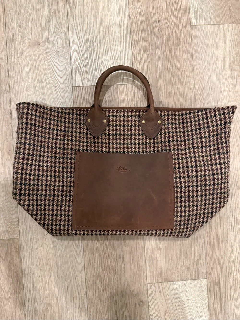 Signature Anniversary Tote, Harris Tweed - Picture 9 of 13